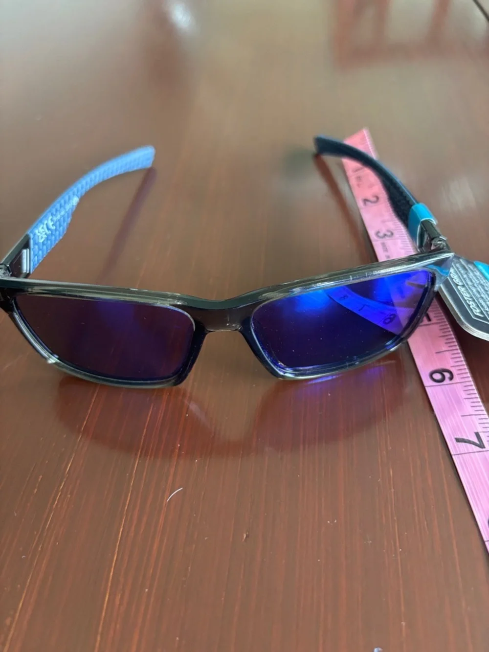Foster Grant Polarized 100% UVA-UVB,black frame,mirror lens,rubberized temple